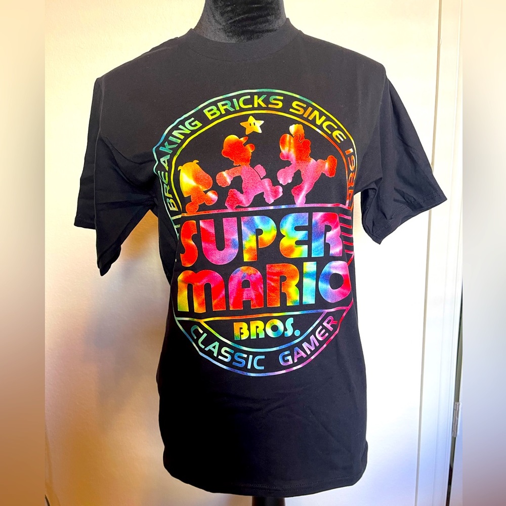 Super Mario brothers women’s size small T-shirt. Brand new never worn.